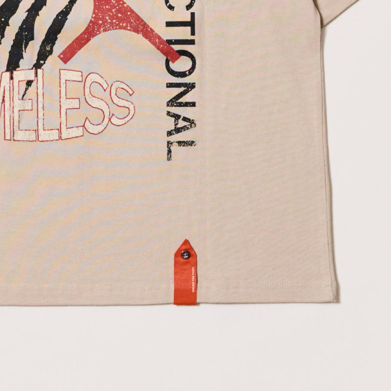 【ラスト30点のみ】【sXe x BAND SAURUS T-SHIRT】 Volcanic Spirit：ベージュ（限定200+20枚）