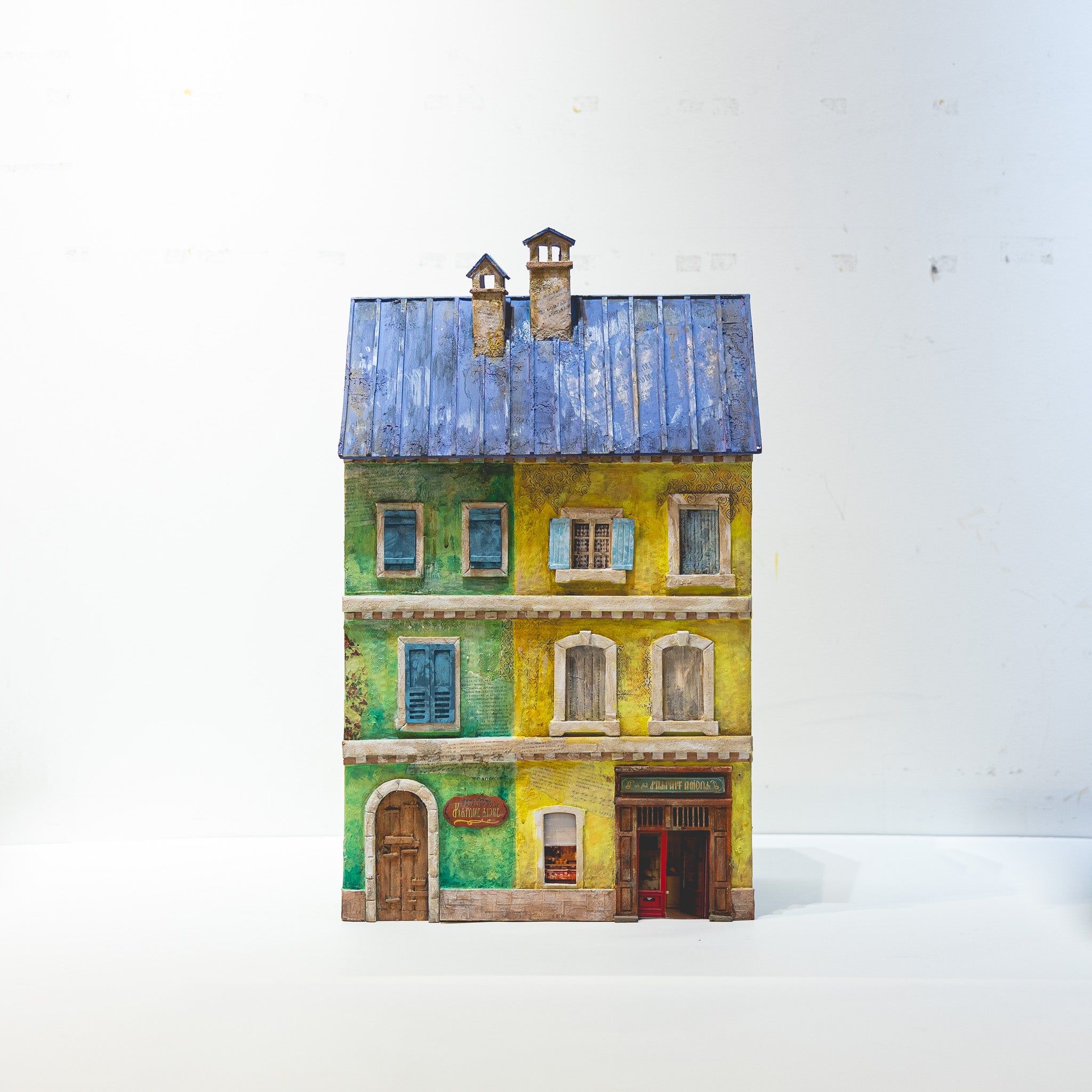 Bottle George – CHIMNEY TOWN ONLINE STORE